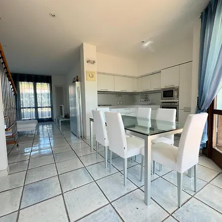 Apartment Attico La Vela