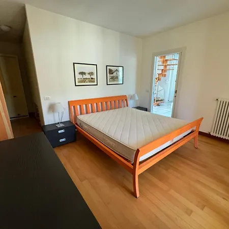 Attico La Vela Apartamento *