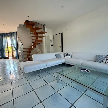 Apartamento Attico La Vela *