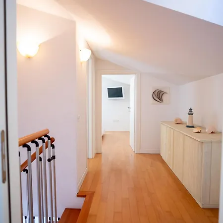 Attico La Vela Vista Mare Appartement *