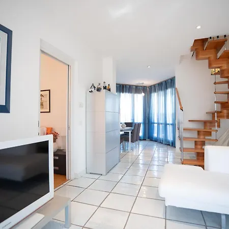 Attico La Vela Vista Mare Appartement